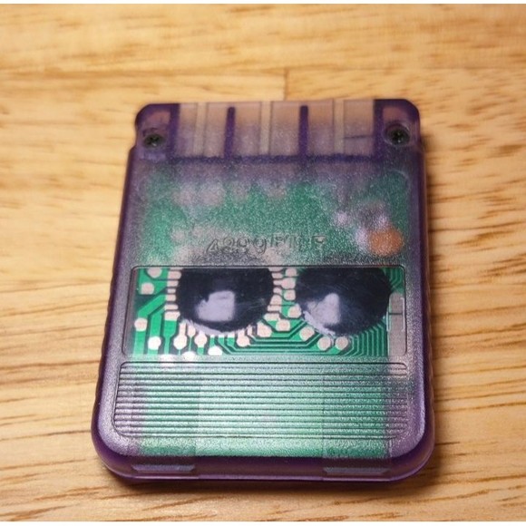 Mad Catz Memory Card For Sony Playstation Clear Purple - Picture 4 of 5